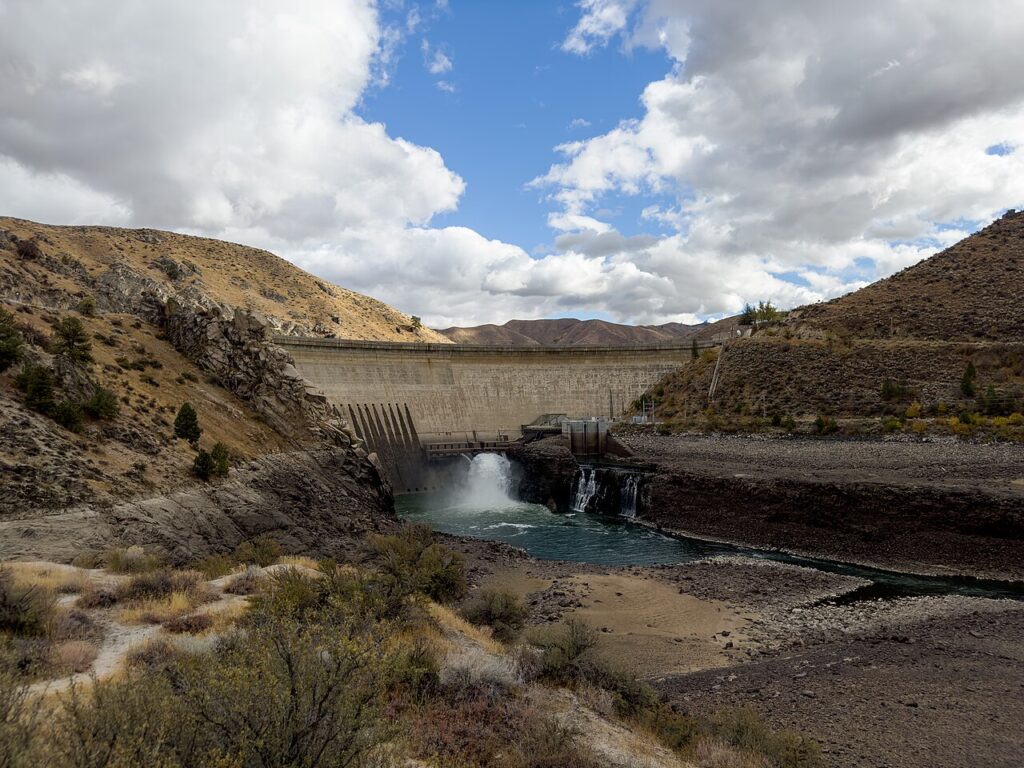 What changes when the same ROV inspects a dam instead of a hull